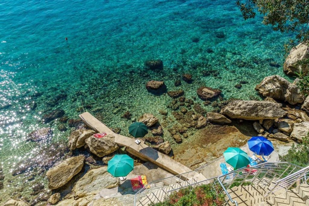 Studio Apartment In Pisak With Seaview, Terrace, Air Condition, Wifi Dış mekan fotoğraf